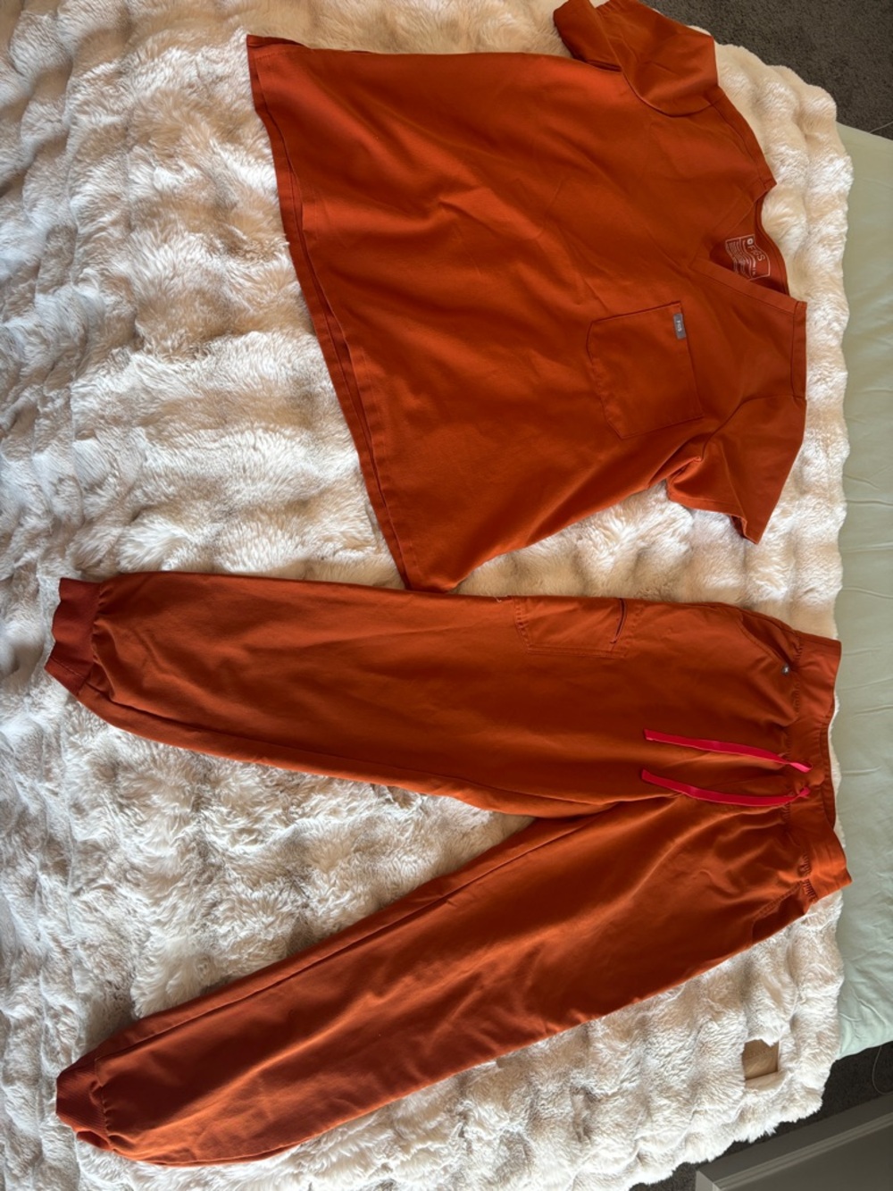 Figs Women’s Scrub Set in Burnt Orange